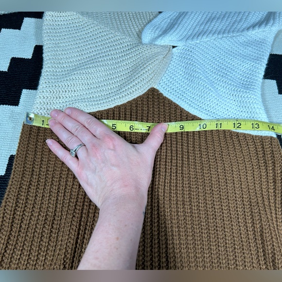 CRAVE FAME, color block, twist, sweater dress!! - Picture 8 of 9